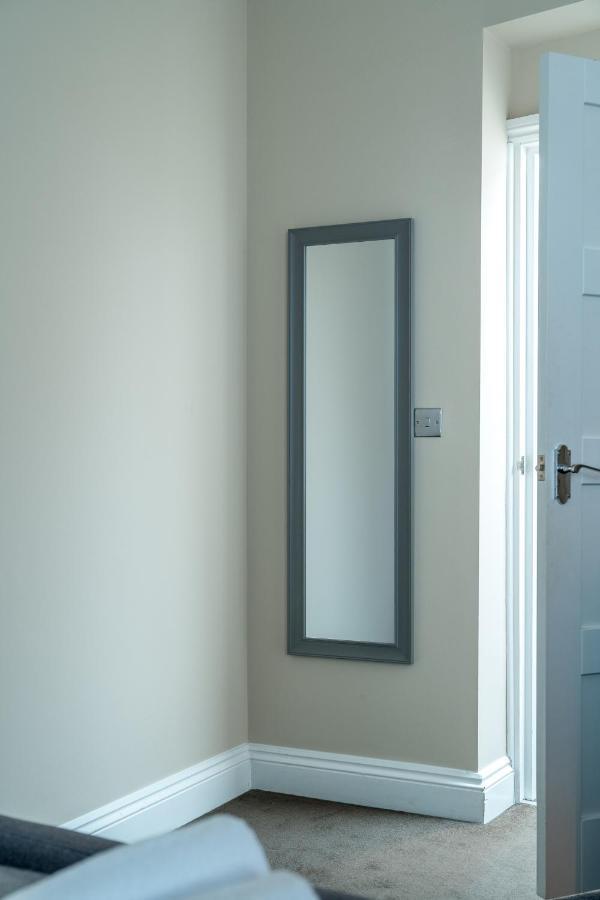 Spacious 2 Bedroom Apartment - Sleeps 6 Brighton Екстер'єр фото